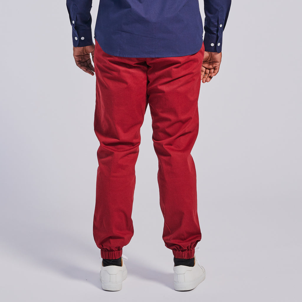 Stretch waistband burgundy pants. Color: Cherry