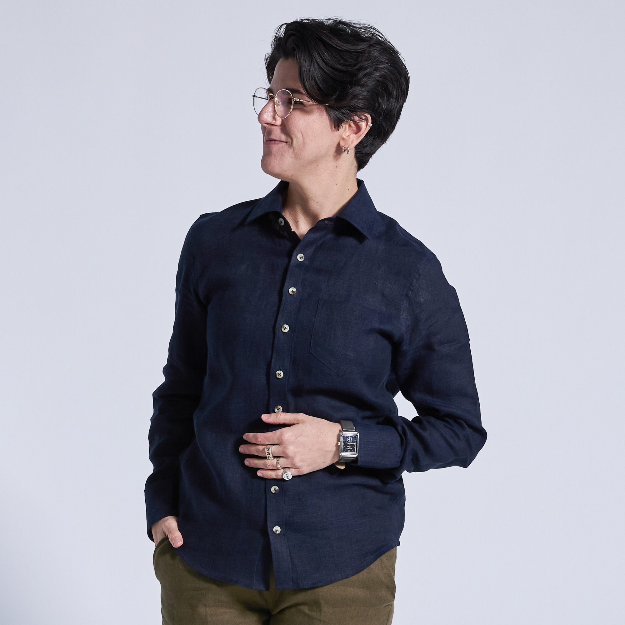 Lightweight linen long sleeve shirt in Navy. Color: Midnight Sky