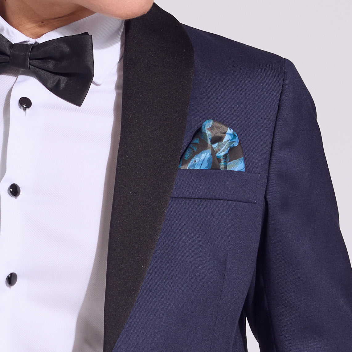 Pocket square. Color: Palm Royale