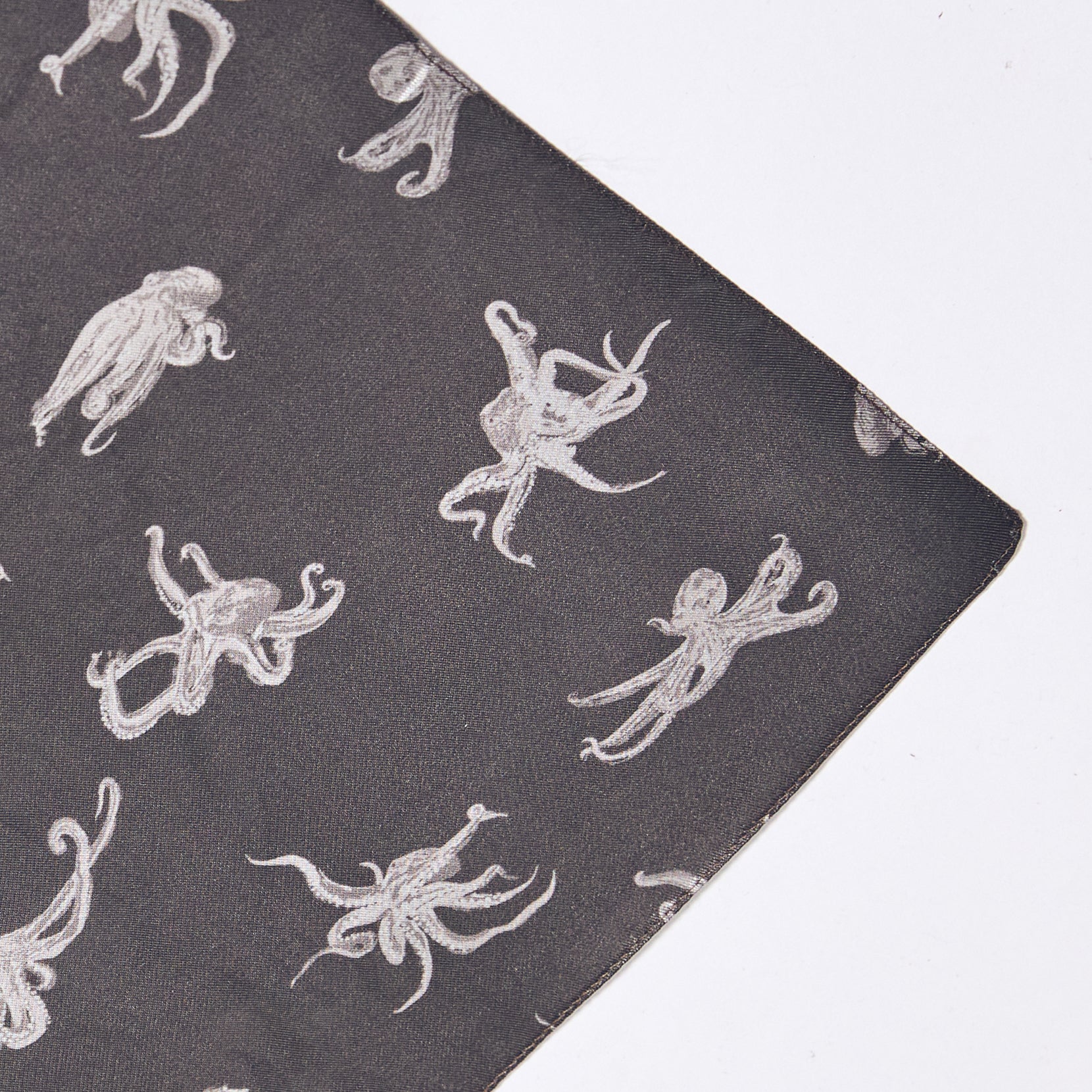 Pocket square. Color: Kraken