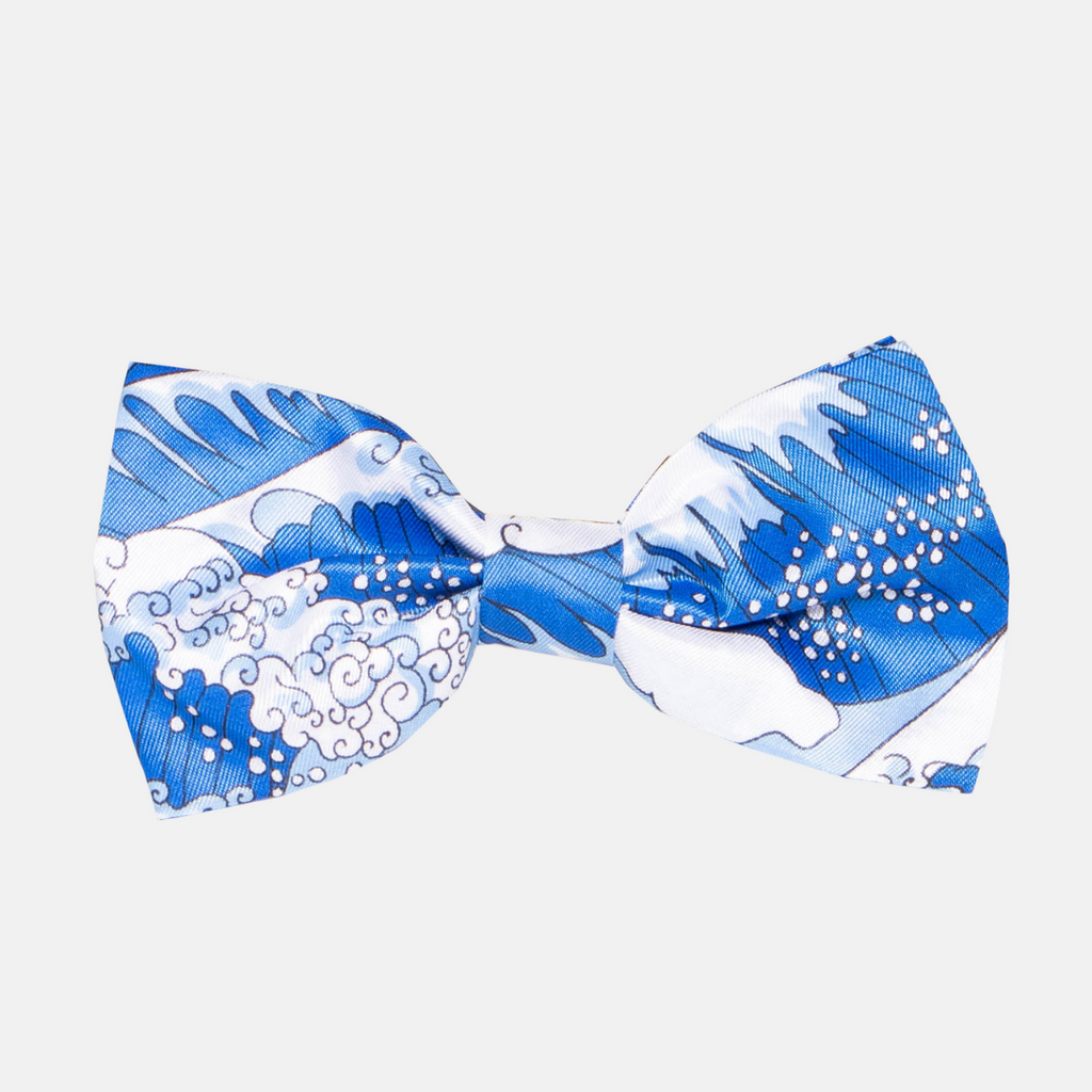Androgynous wedding attire blue wave bow tie. Color: Blue Waves