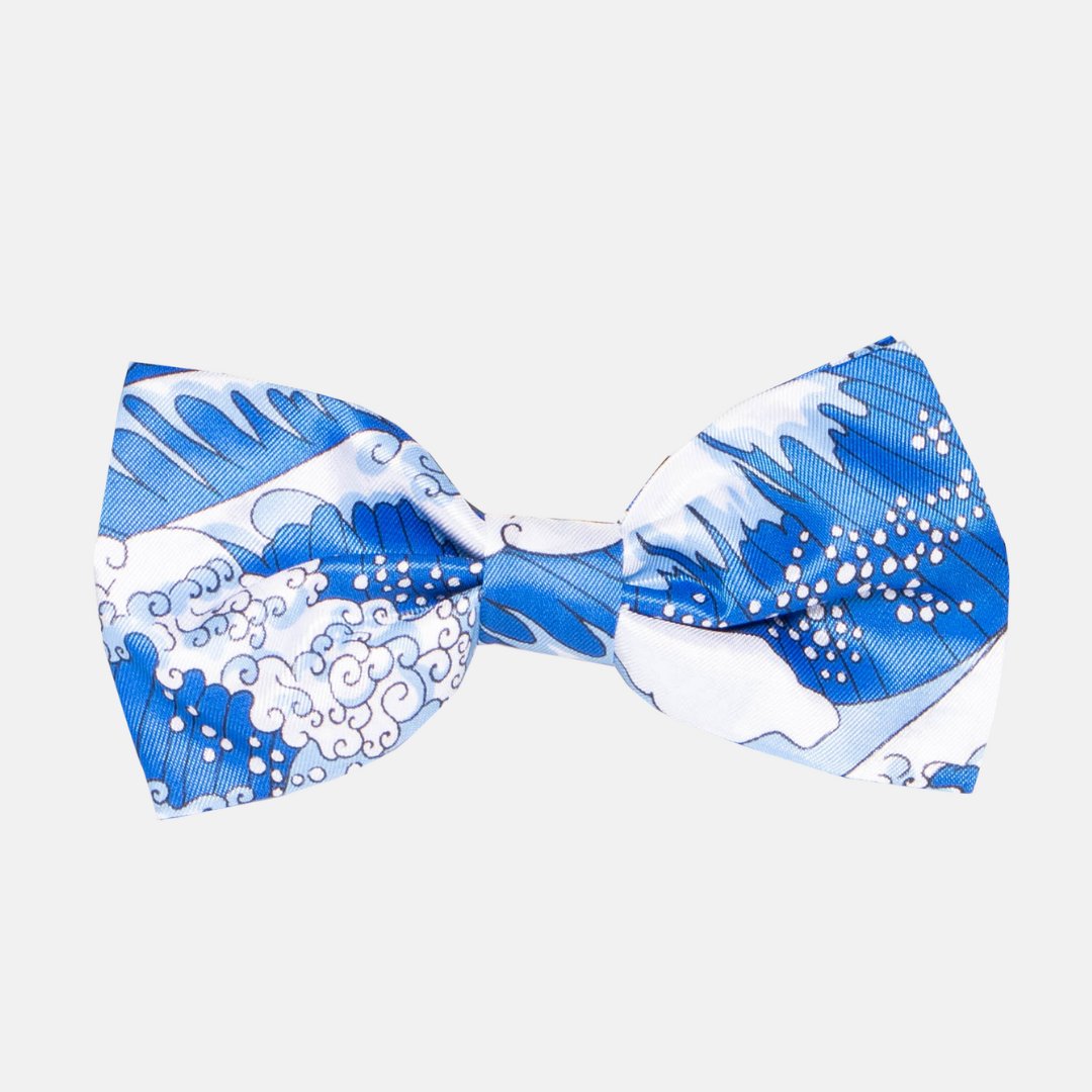 Androgynous wedding attire blue wave bow tie. Color: Blue Waves